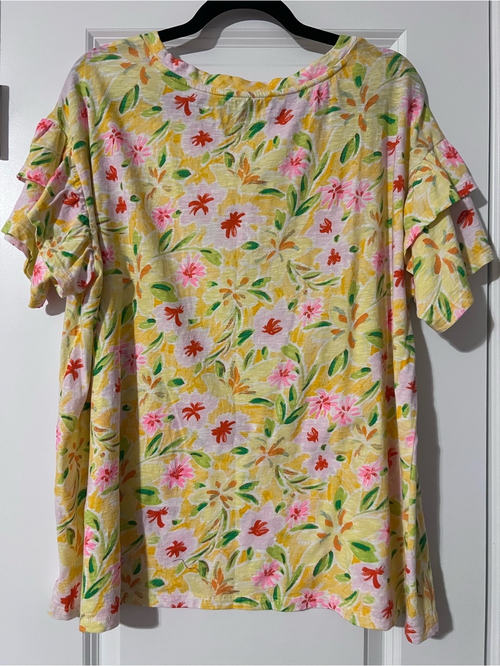 Floral Ruffle Sleeve Top - Picture 5 of 5